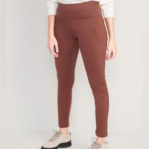 Old Navy High-Waisted UltraCoze Fleece-Lined Leggings in Molasses Candy
